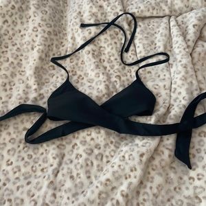 Aerie blk size small cross tie bikini top! XXS